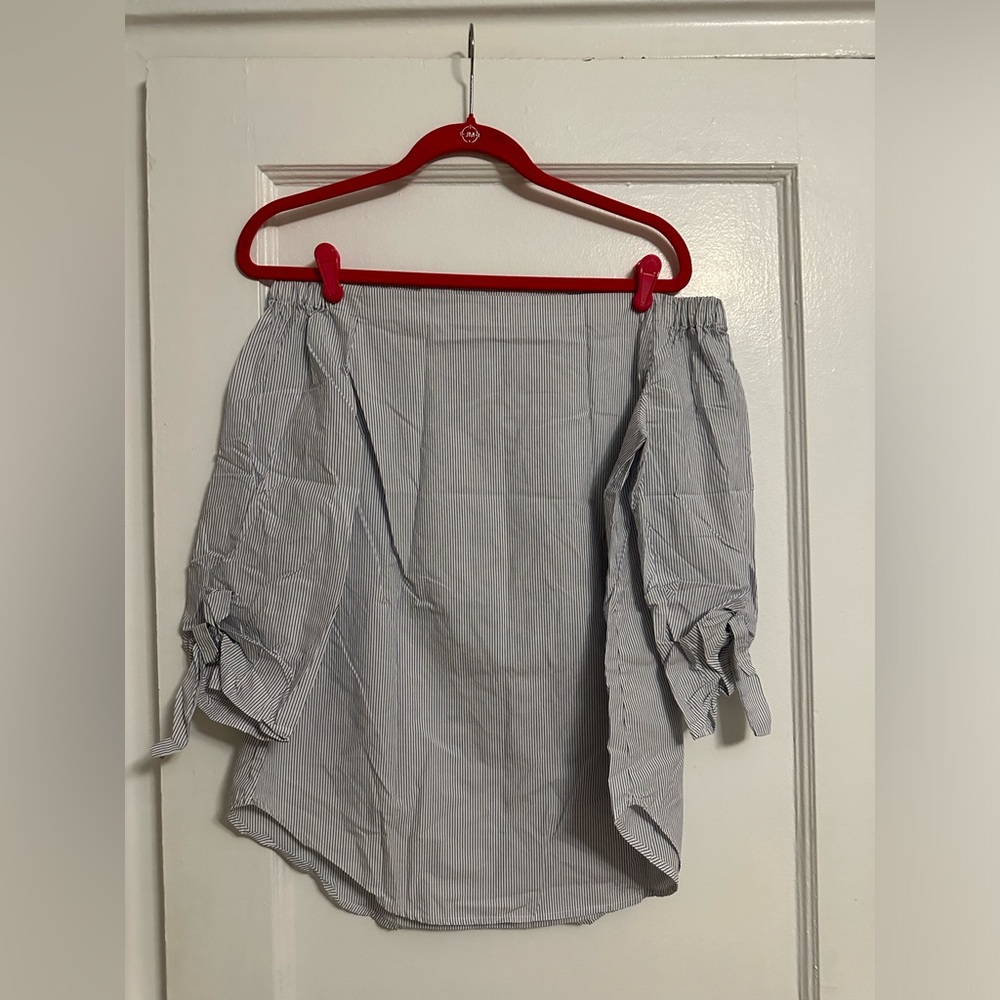 White/Navy Pinstripe OTS Top, Babaton by Aritzia, Size M.